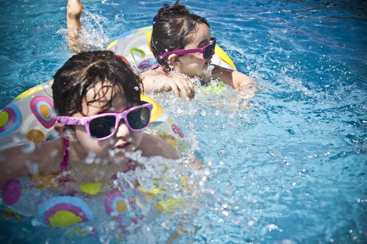 Active supervision of children in pool